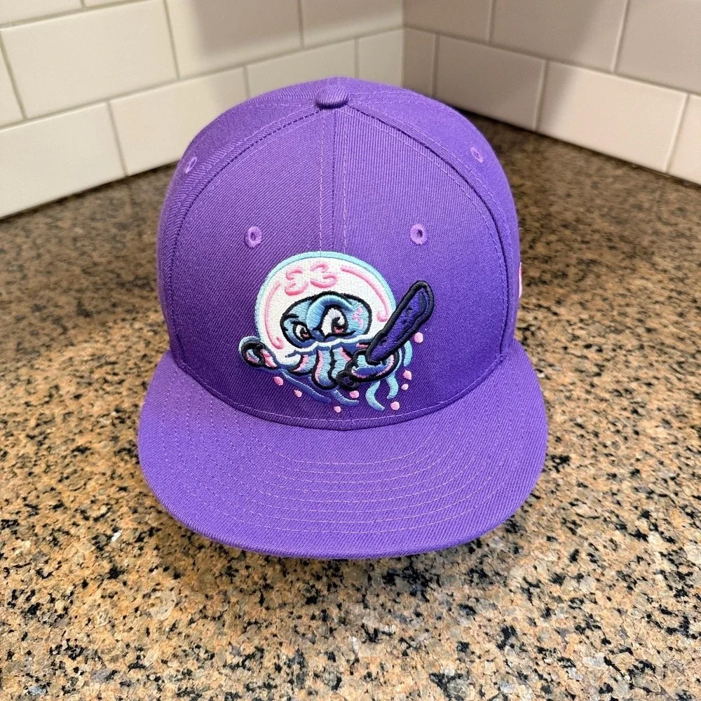 Jersey Shore BlueClaws New Era 59FIFTY Hat 7 5/8 Copa‎ Diversion Medusas Purple